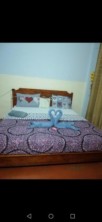 Banphe​ Hostel 外观 照片